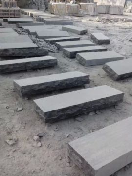 點(diǎn)擊查看詳細(xì)信息<br>標(biāo)題：青石 閱讀次數(shù)：2101