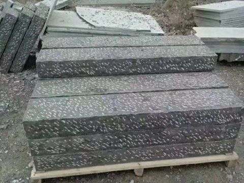 點(diǎn)擊查看詳細(xì)信息<br>標(biāo)題：臺(tái)階石 閱讀次數(shù)：2413