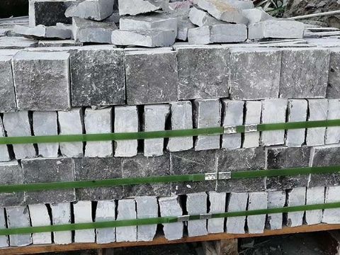 點(diǎn)擊查看詳細(xì)信息<br>標(biāo)題：馬蹄石 閱讀次數(shù)：2511