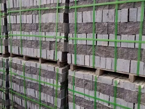 點(diǎn)擊查看詳細(xì)信息<br>標(biāo)題：馬蹄石 閱讀次數(shù)：2633