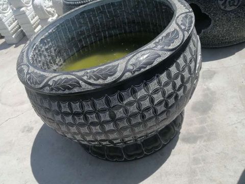 點擊查看詳細信息<br>標題：石缸石花盆 閱讀次數(shù)：2307